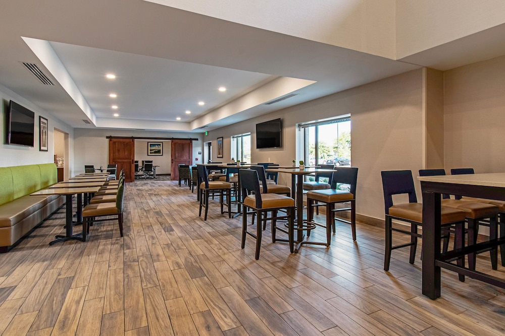 Comfort Suites Grove City Columbus South 30/36