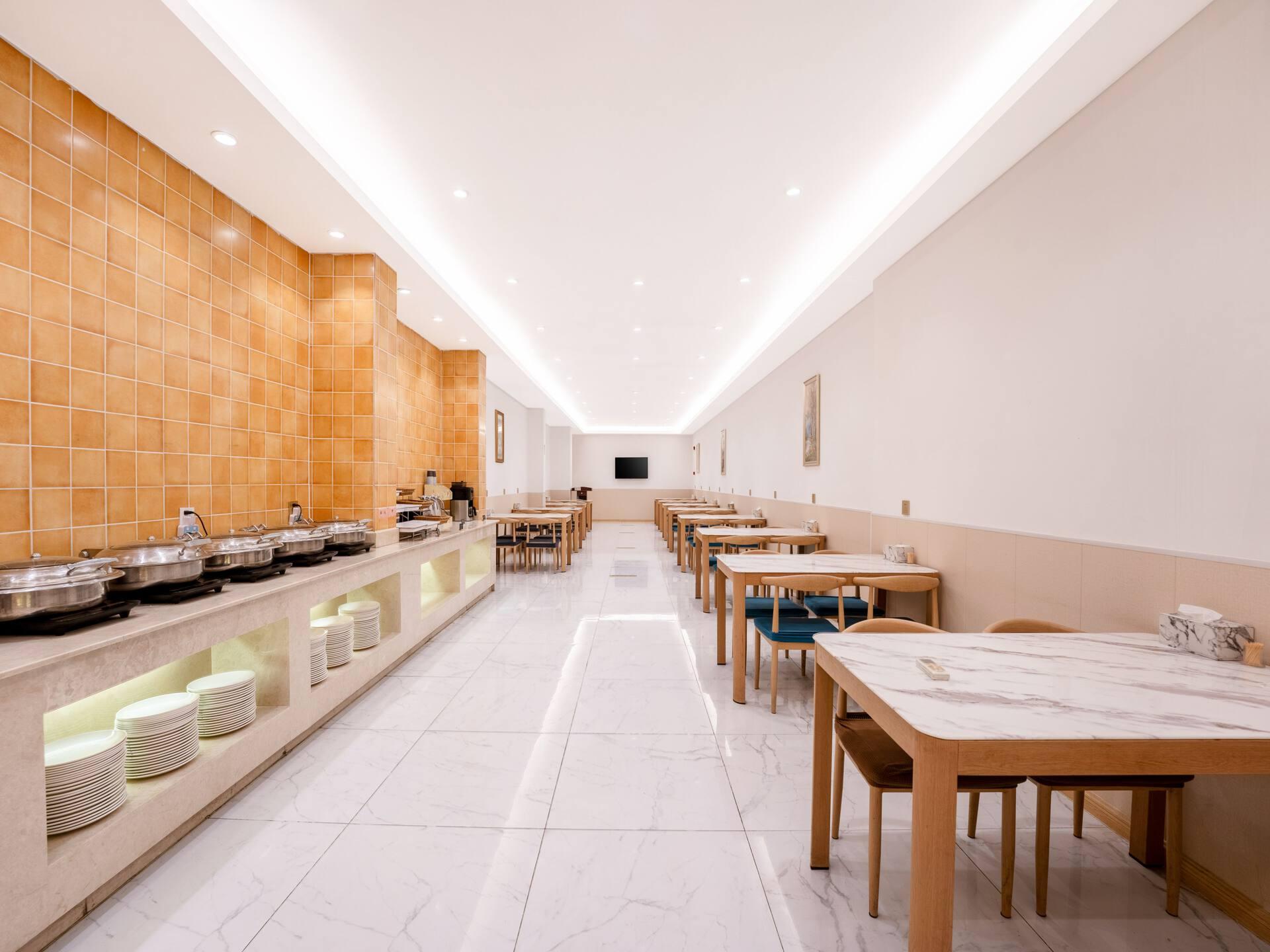 Vienna International Hotel(Jinfang Subway Station,East Railway Station, Hangzhou) 34/37
