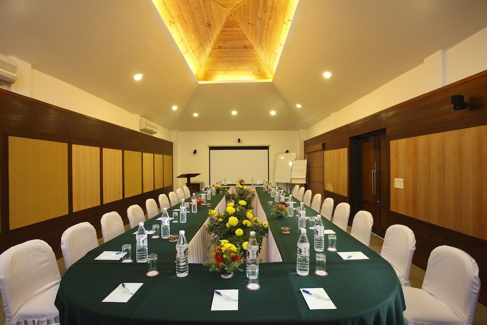 Baikunth Resort Kasauli 21/30