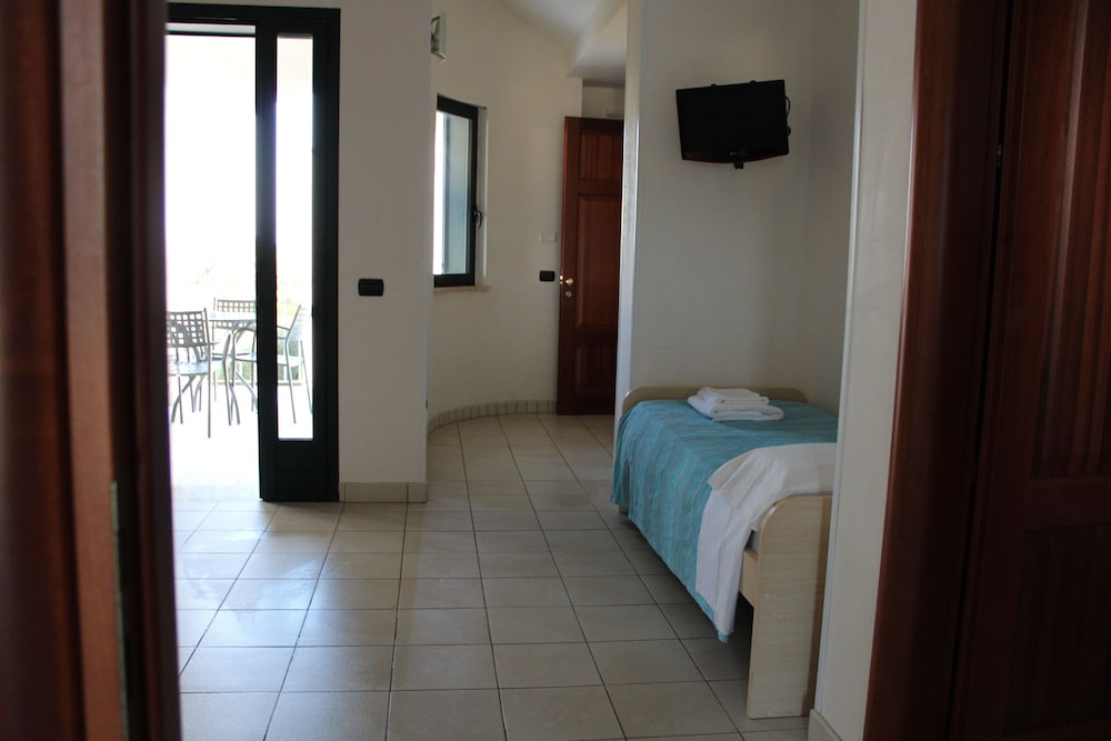 TOWER, APARTMENT