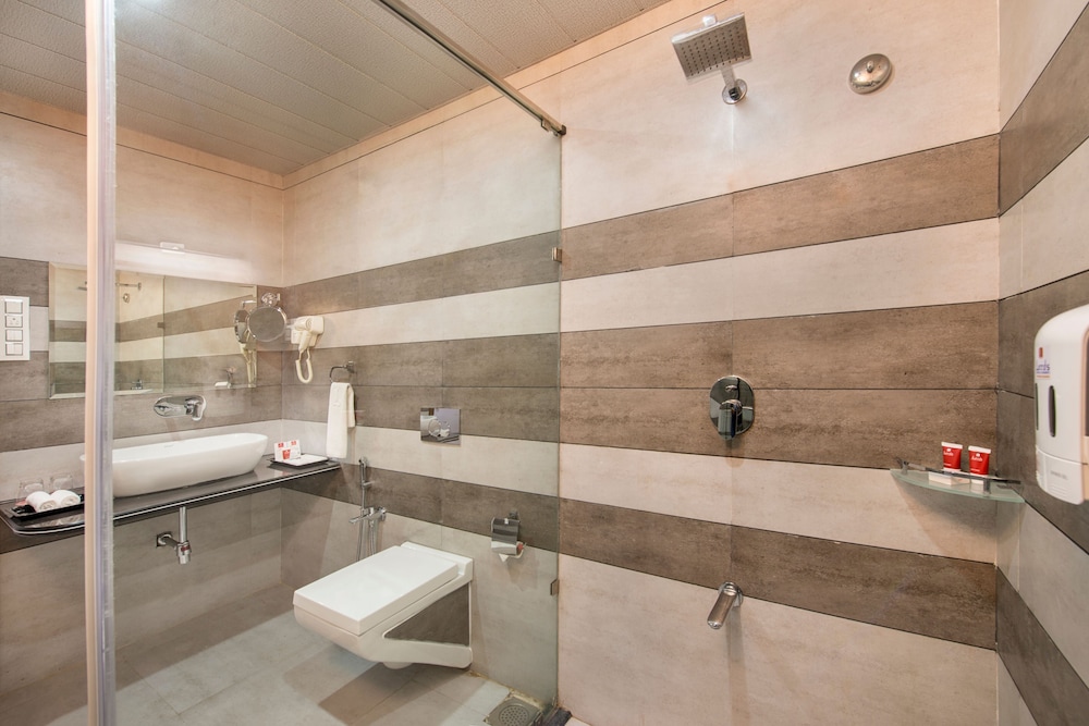 Lords Eco Inn Morbi 32/35