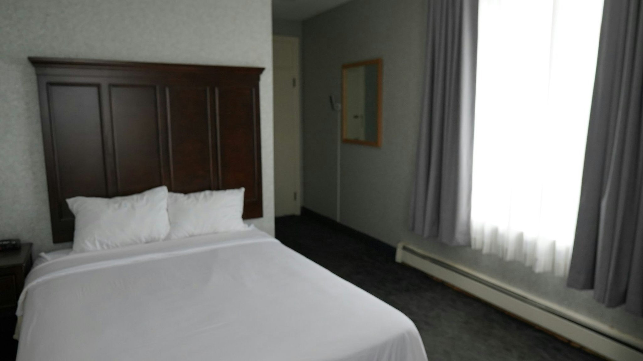 Room, Queen Bed, City View