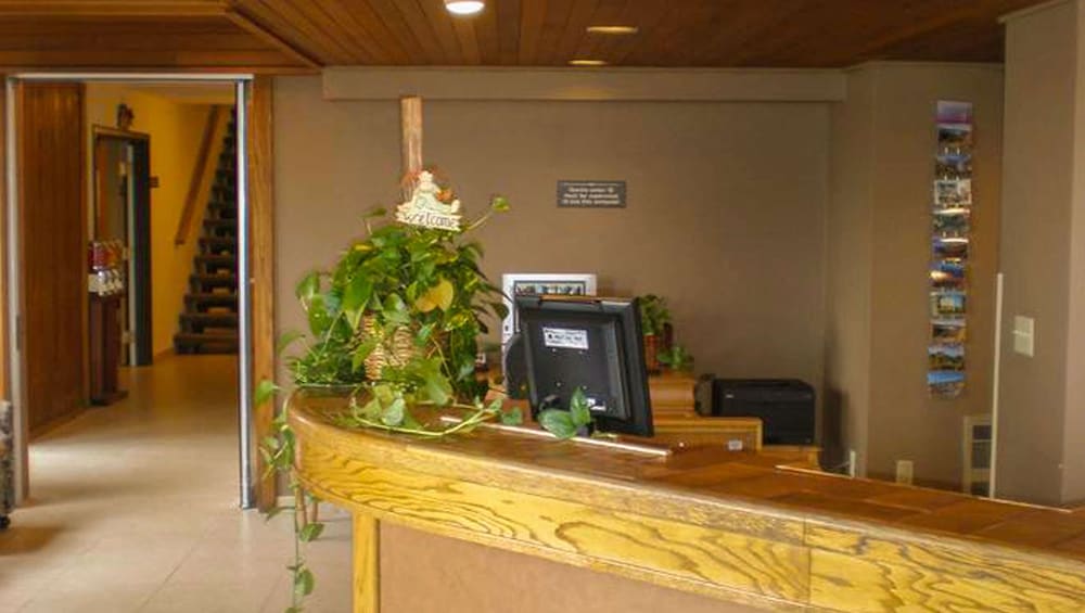 The La Grande Inn 9/48