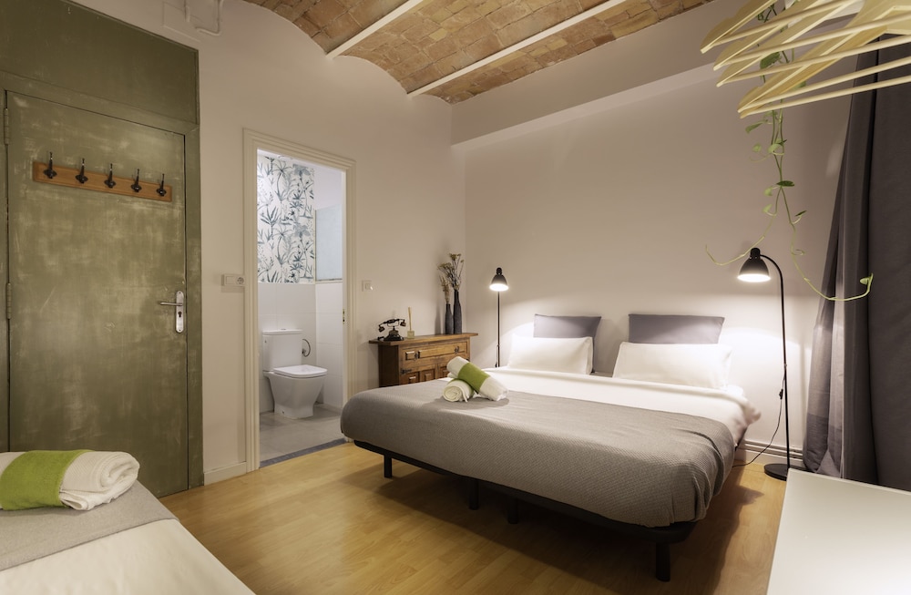 Primavera Hostel 11/70