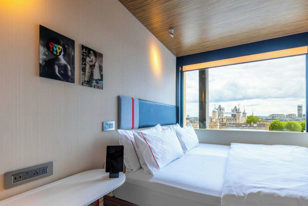 Room, King Bed, Tower View، Citizenm Tower Of London 3/10