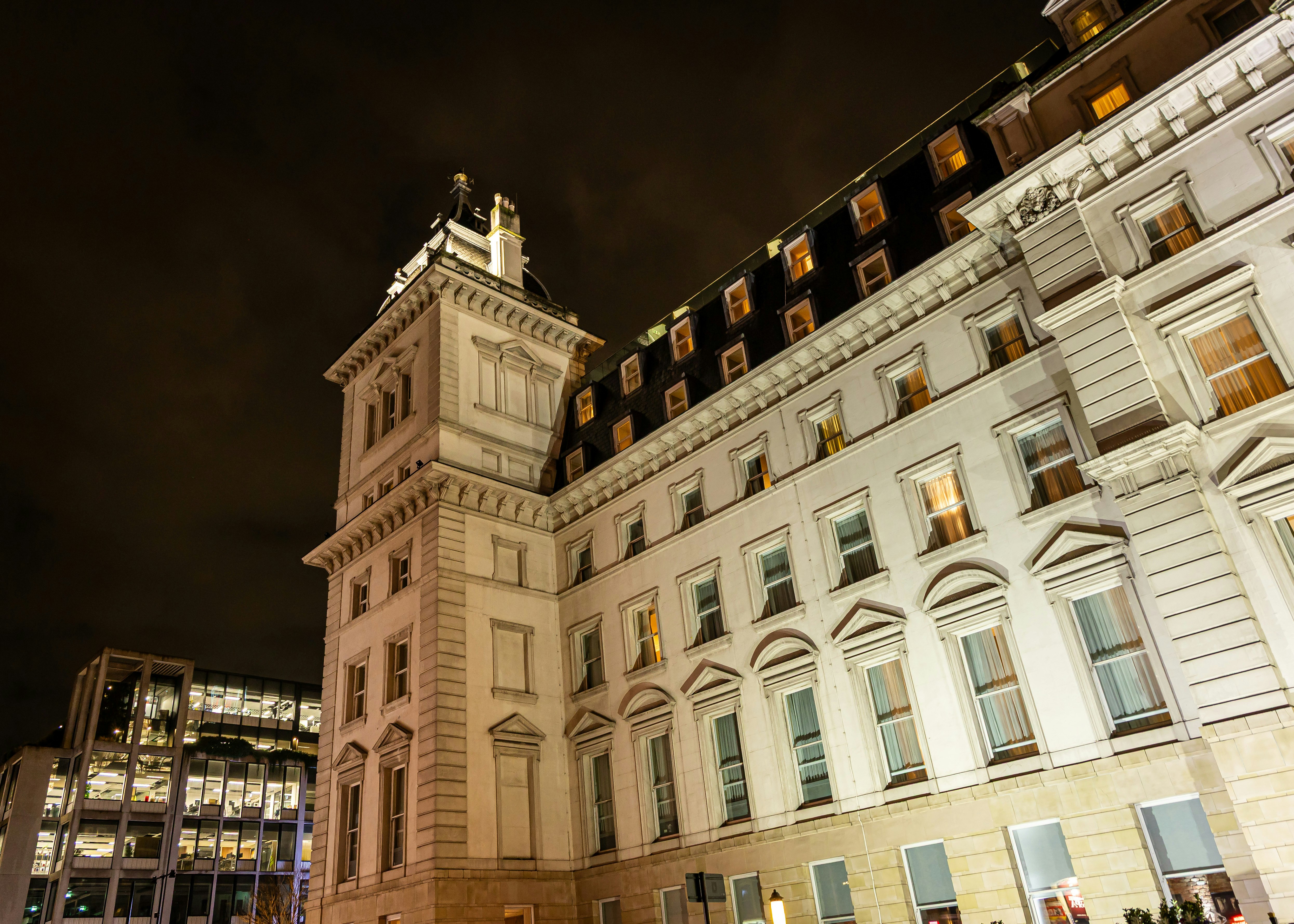 Hilton London Paddington 8/84