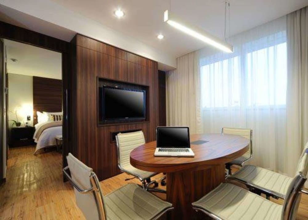 Quality Hotel Aeroporto Vitoria 32/33