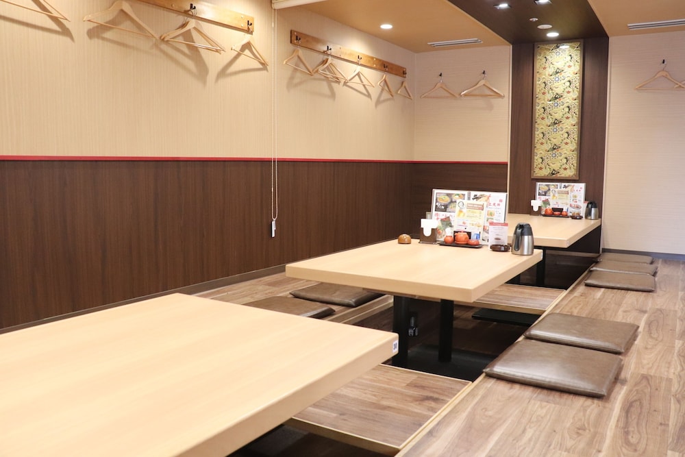 restaurant cafeteria