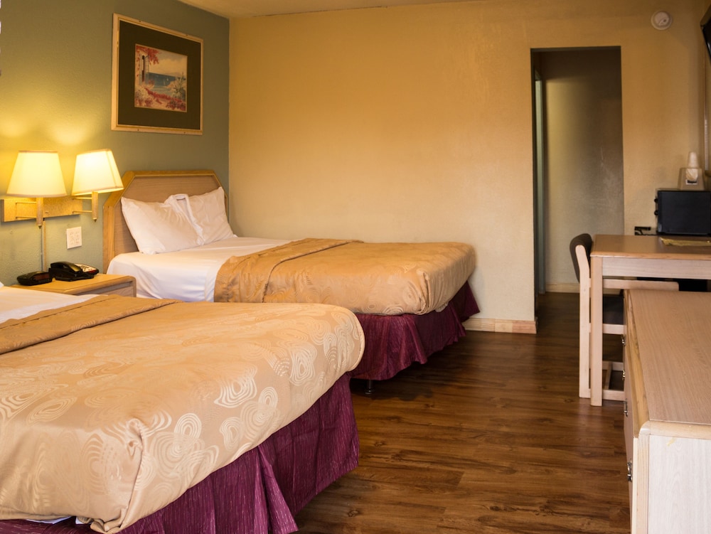 RODEWAY INN MUSKOGEE 1/39