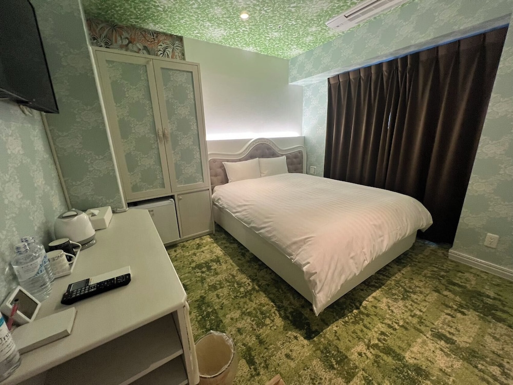 Hotaku HOTEL Akihabara 24/47