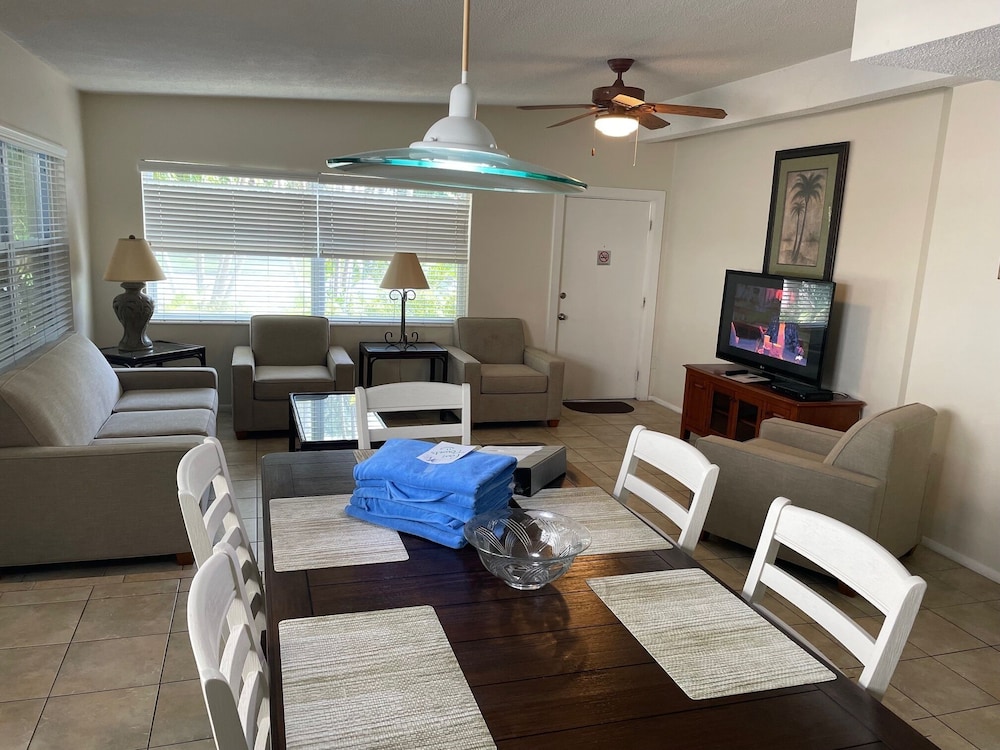 Venice Beach Villas 43/61