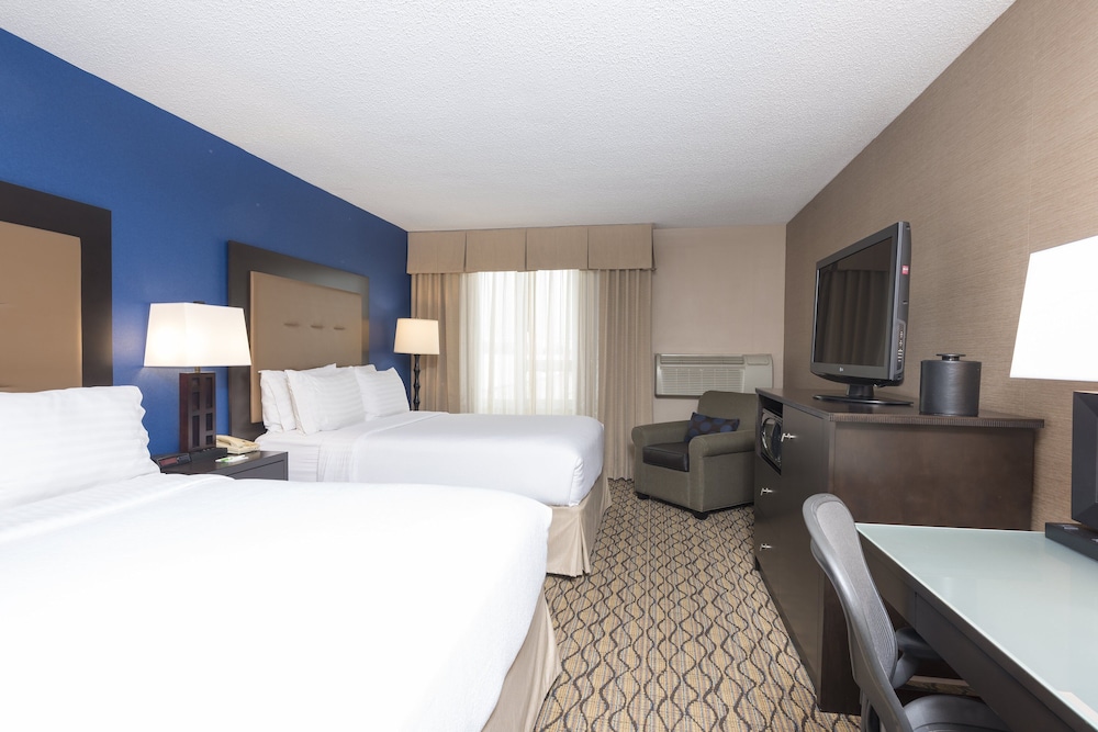 Grand Royal Hotel O Hare Chicago 3/27