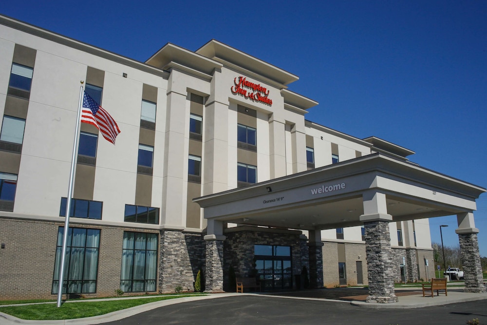 Hampton Inn Suites Forest City Nc 1/43
