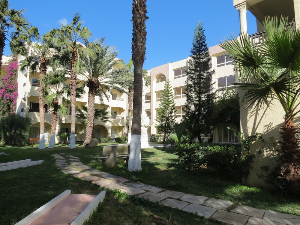 Paradis Palace 20/30