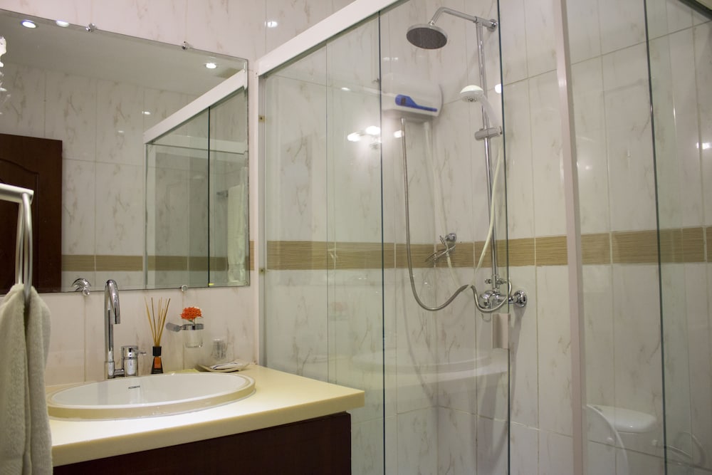 Curacao Suites Hotel 64/66