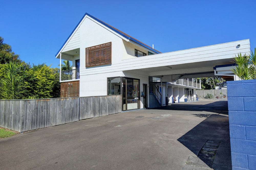 Moffat Beach Motel 43/62