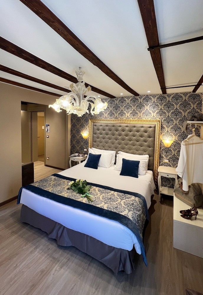 Cà dell' Arte Palace 7/50