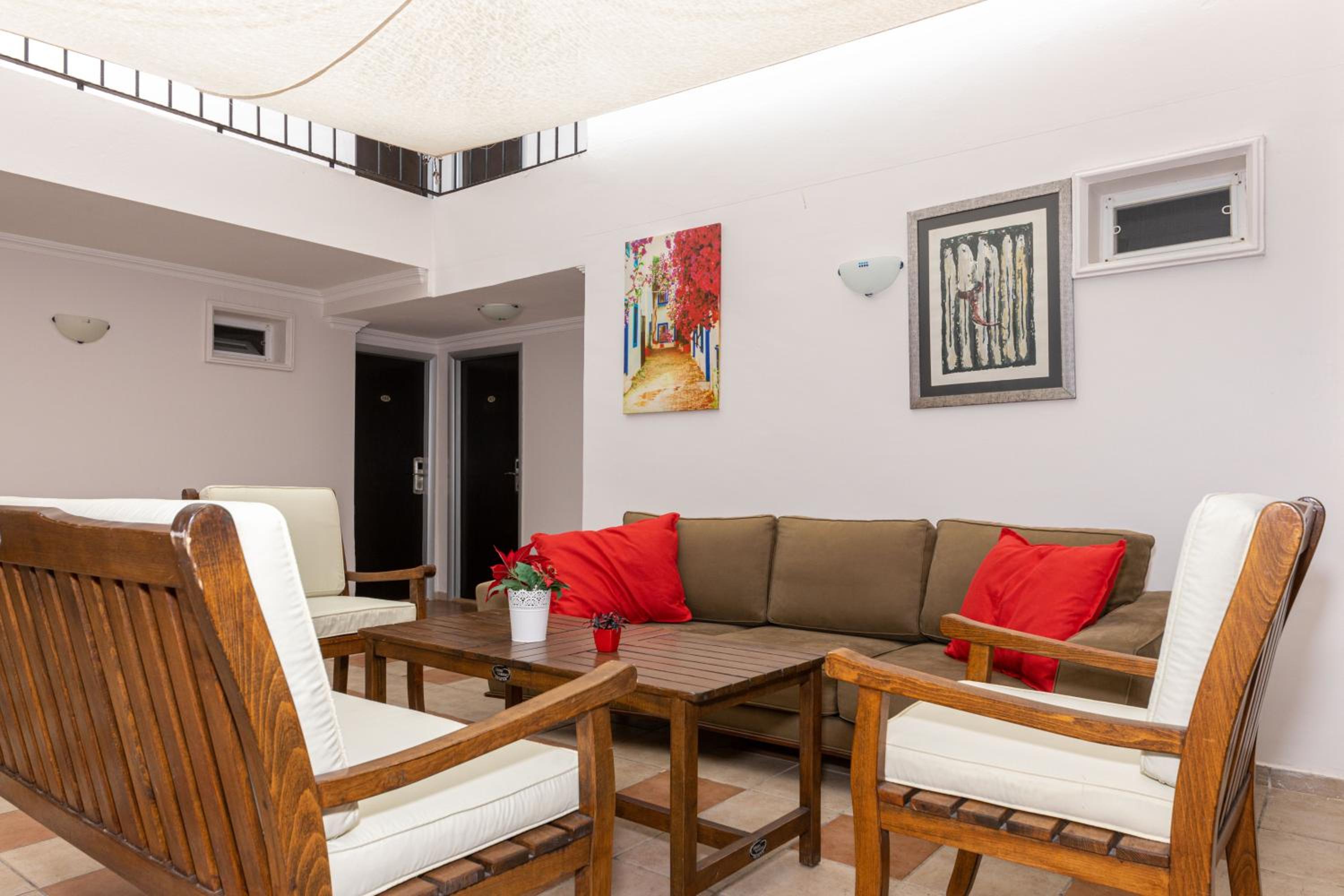 Amfora Otel 30/53