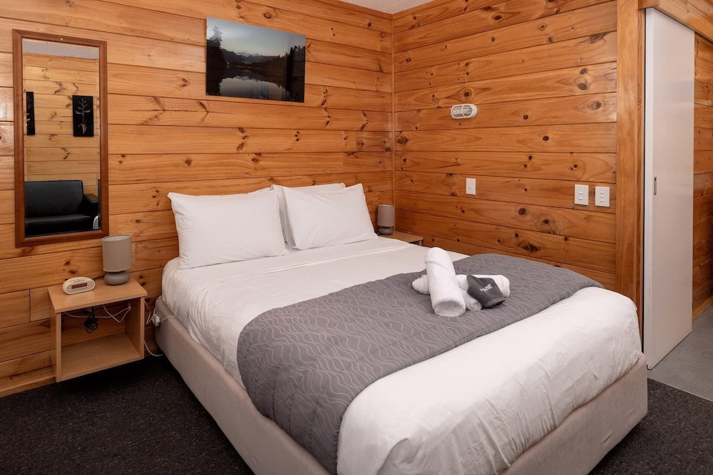 Fox Glacier Motel Holiday Park 15/50