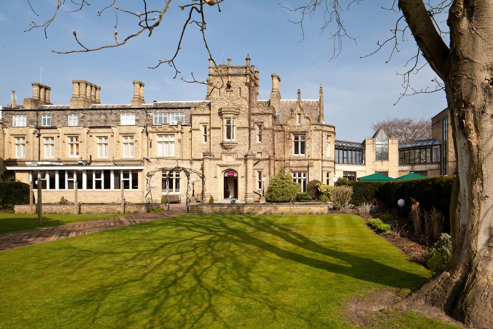 Mercure Bradford Bankfield Hotel 47/50
