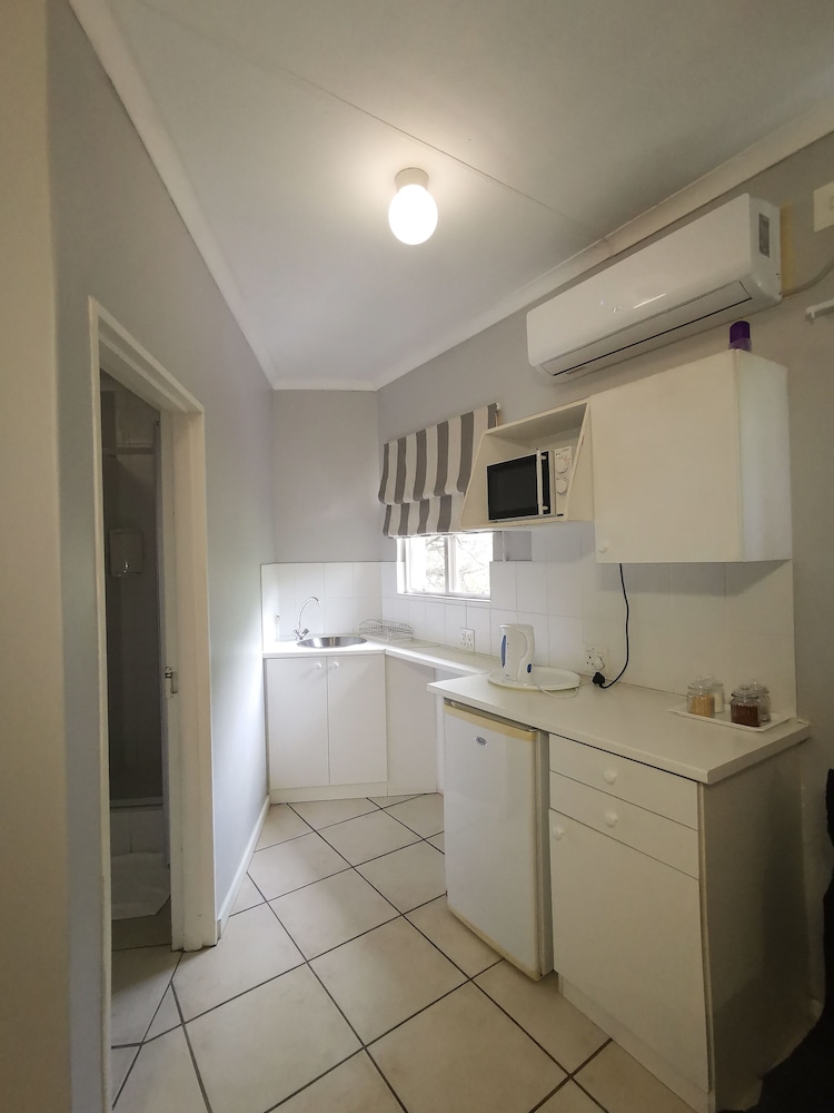 Loerie Guesthouse 32/34