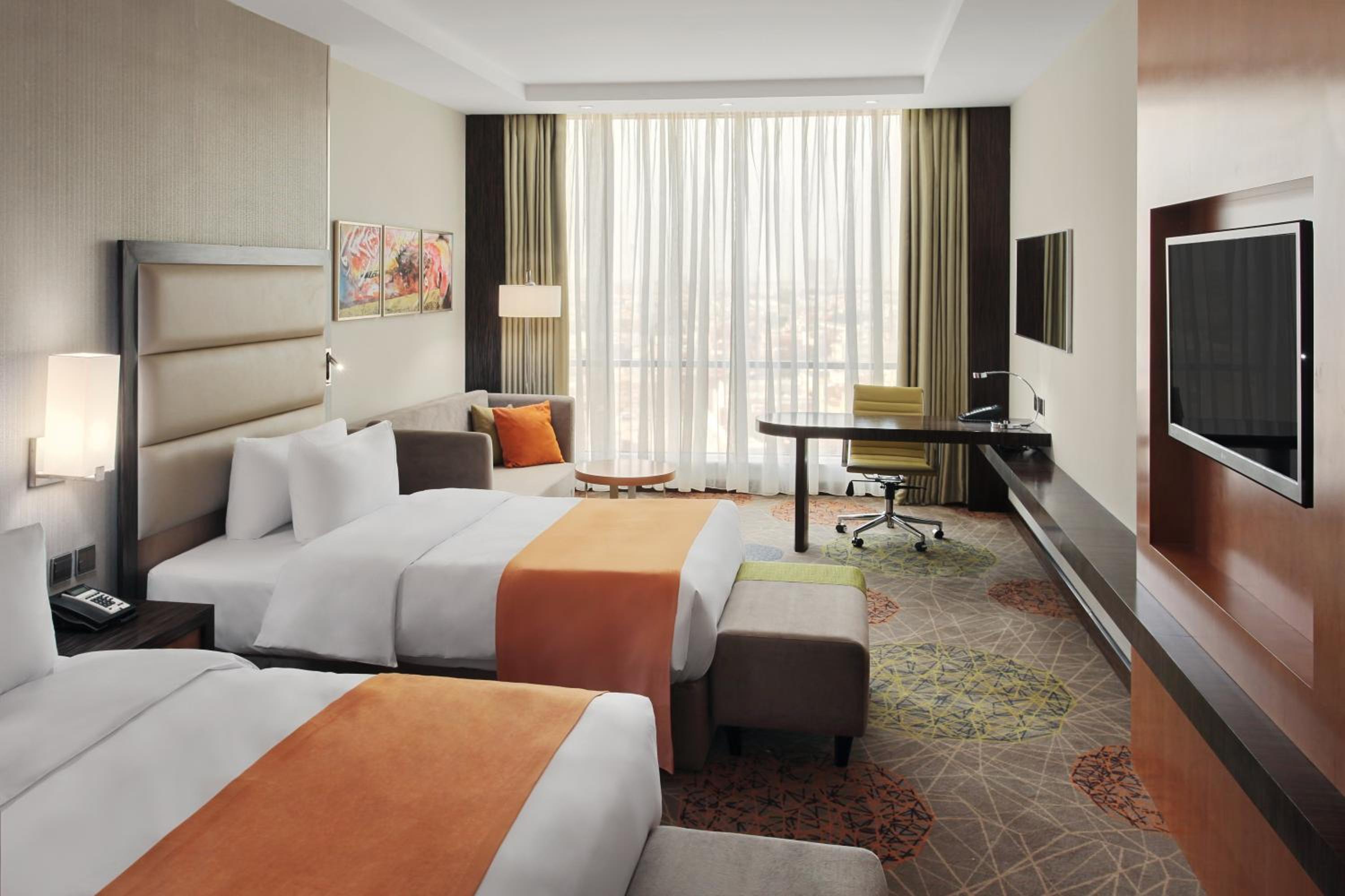 Standard, Single Bed, Smoking, Holiday Inn Jeddah Gateway 2/6