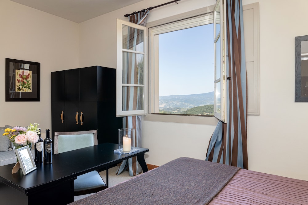 Si Montalcino Hotel & Restaurant 30/68