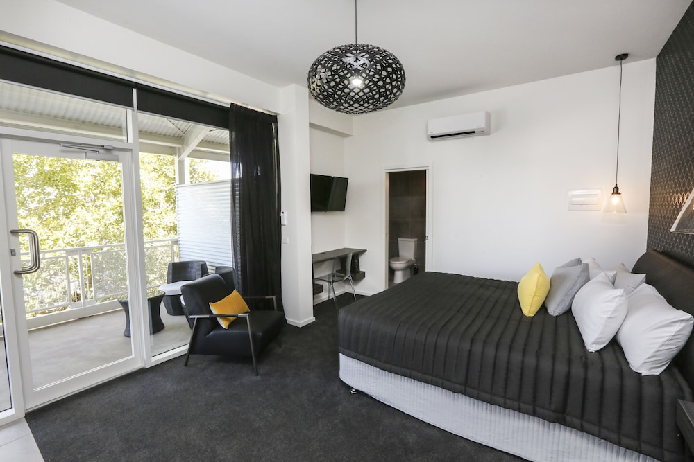 Indulge CBD Apartments 12/50