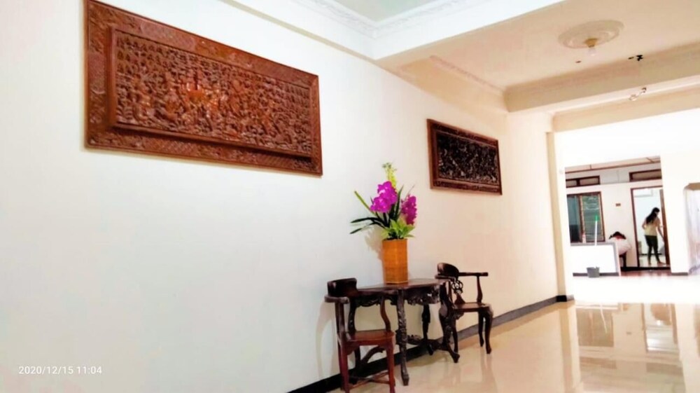 Satya Graha Hotel 48/79