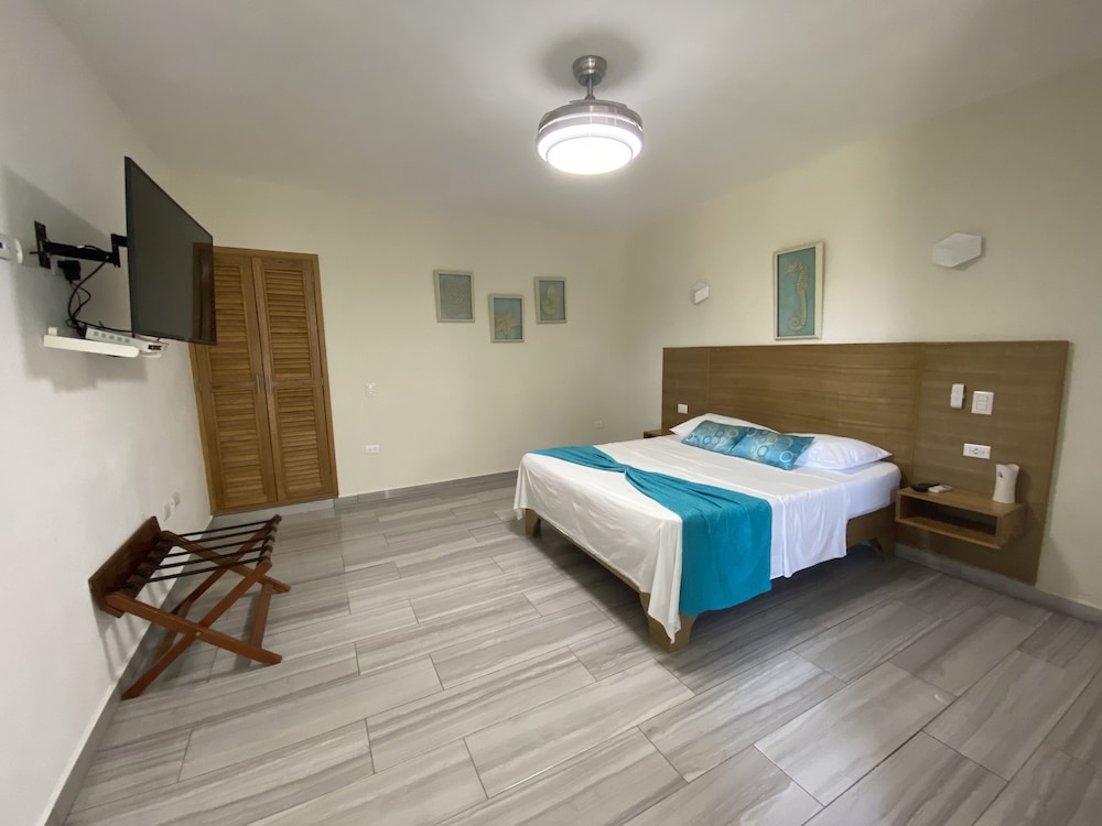 Hotel Agua Dulce 12/50