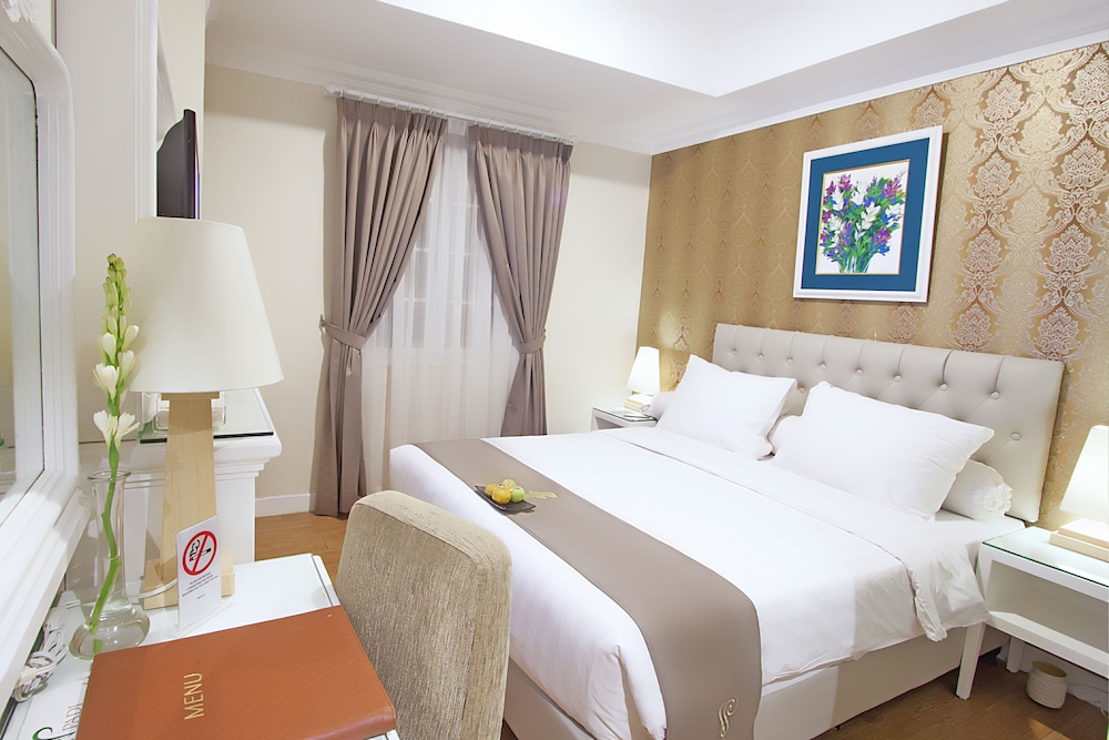 F Hotel Jakarta 14/32