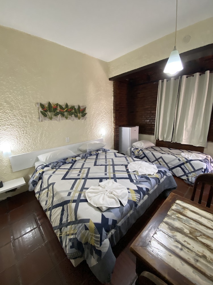 ROOM, TRIPLE
