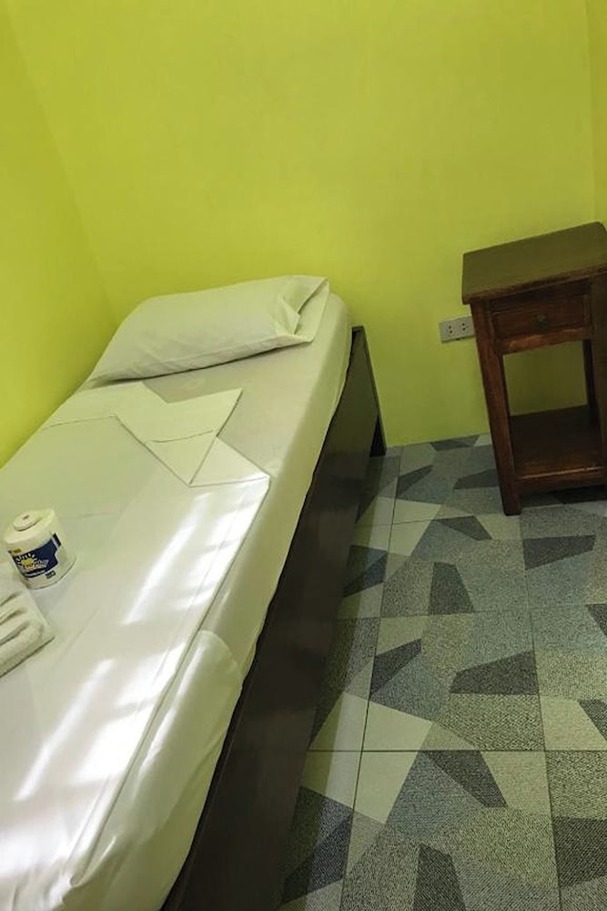 Luis Bay Travellers Lodge Coron 27/33