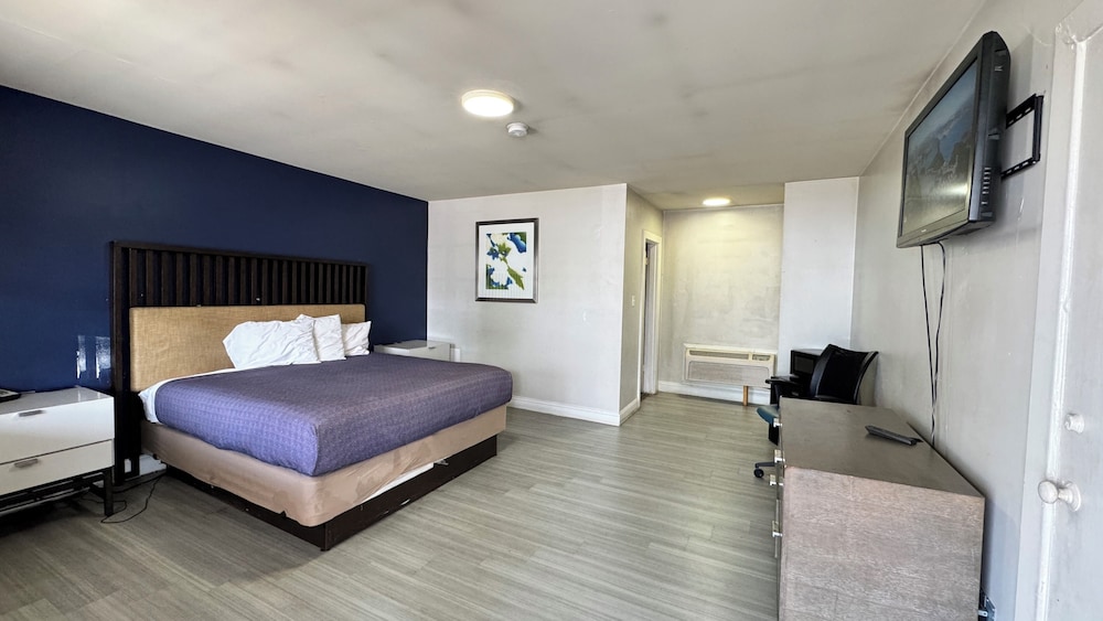 Economy 7 Inn Hampton W Pembroke 26/64