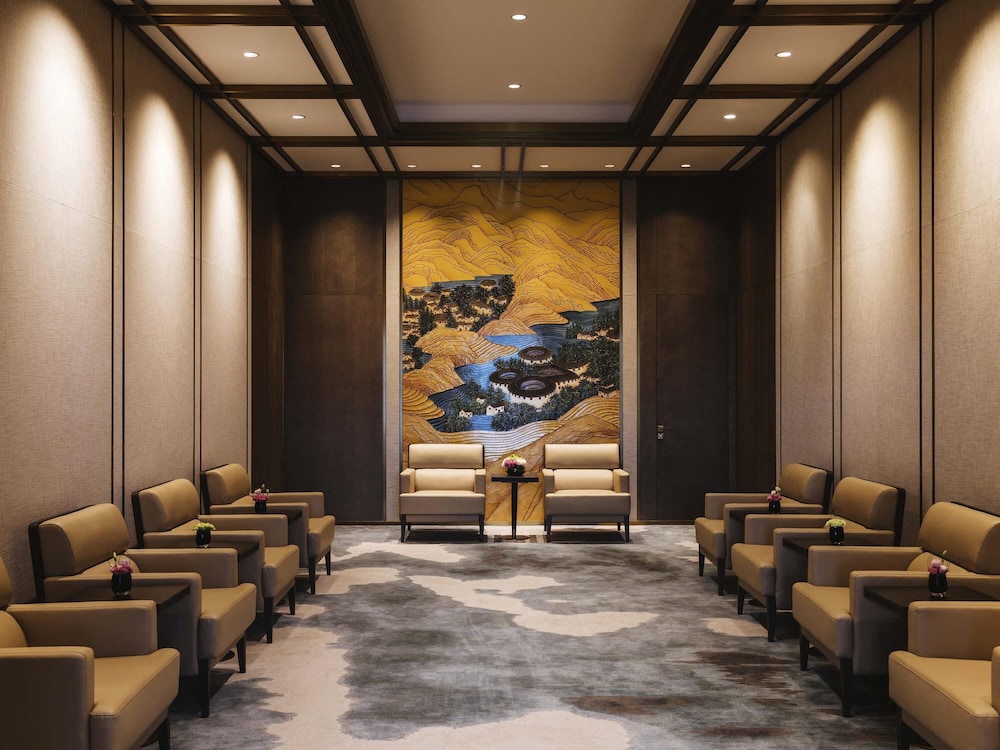 Pullman Fuzhou Tahoe 43/72