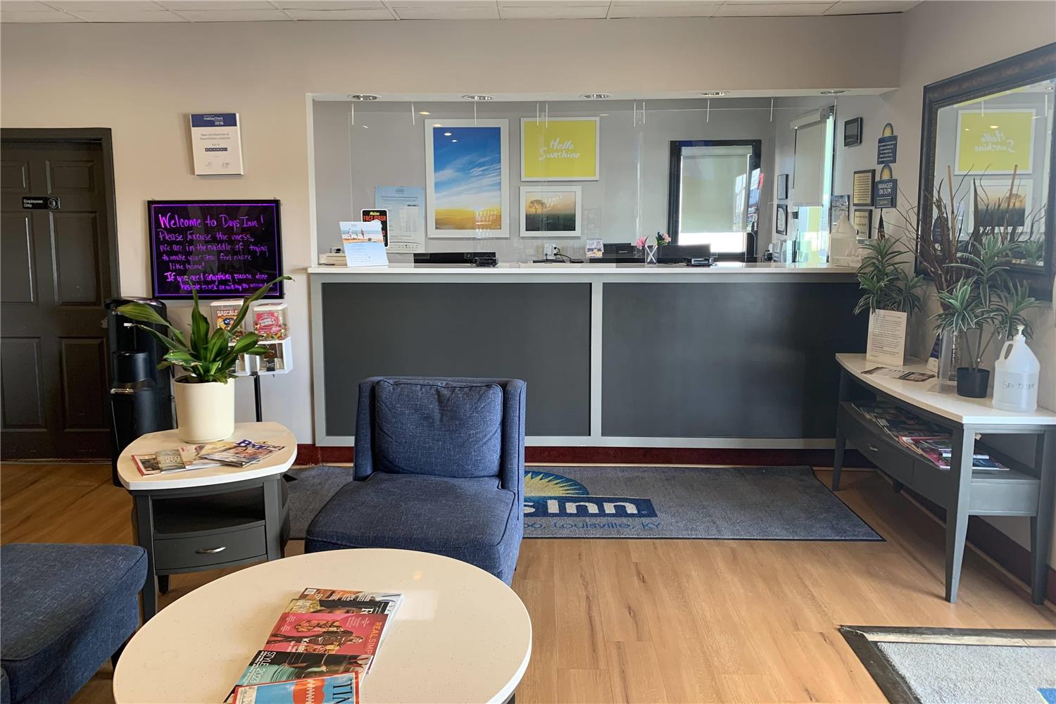 Days Inn By Wyndham Louisville Airport Fair And Expo Center 21/32