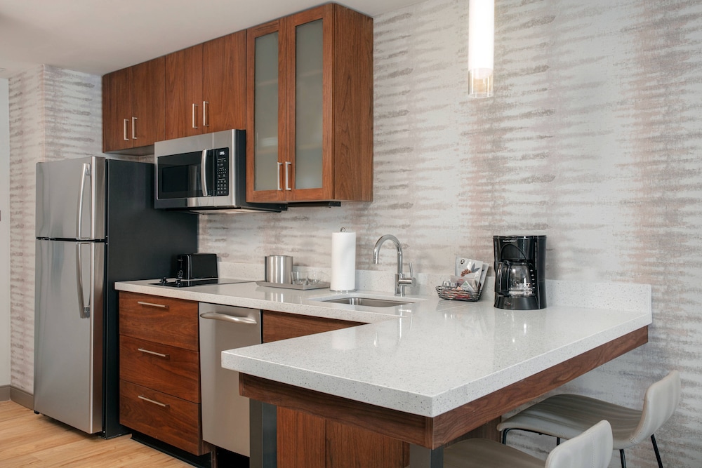 Residence Inn By Marriott Norwalk 37/47