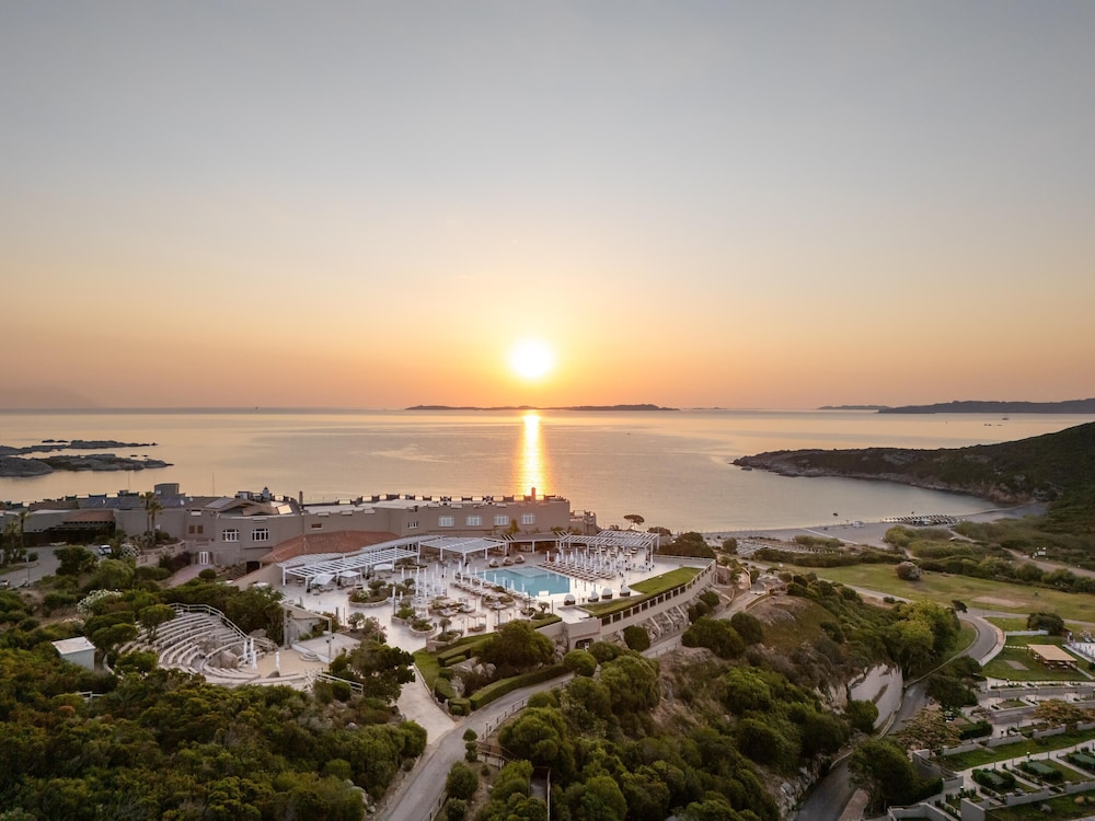 Mangia's Sardinia Resort 44/49