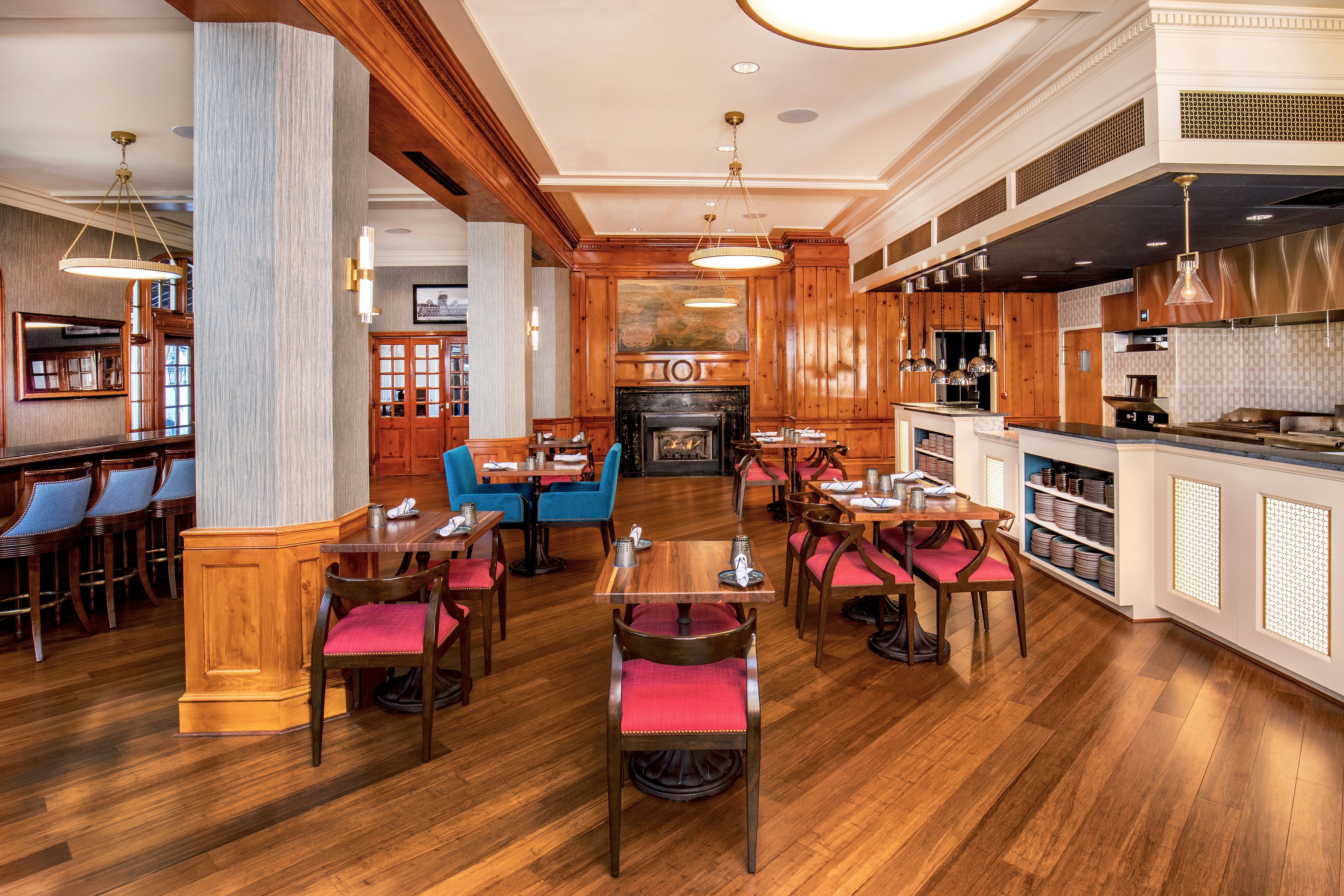 Hotel Roanoke Conference Ctr Curio Collection By Hilton 44/58