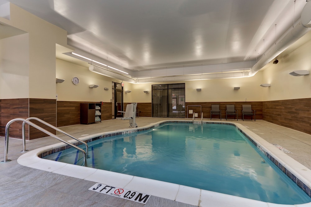 Fairfield Inn & Suites by Marriott Asheville Weaverville 1/44
