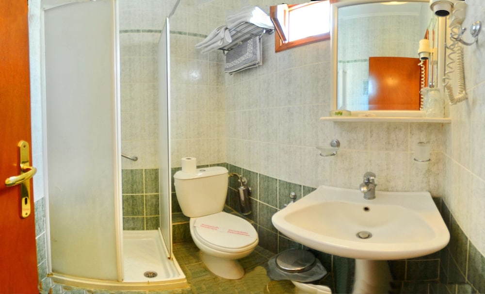 CASA BLUE HOTEL 52/60