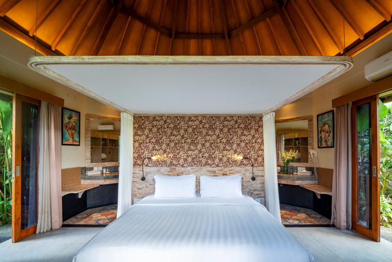 Executive, Suite, Garden View