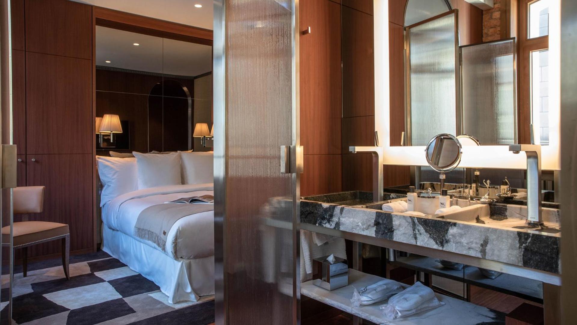 Room, Double Bed, La Reserve Eden au Lac Zurich 7/8