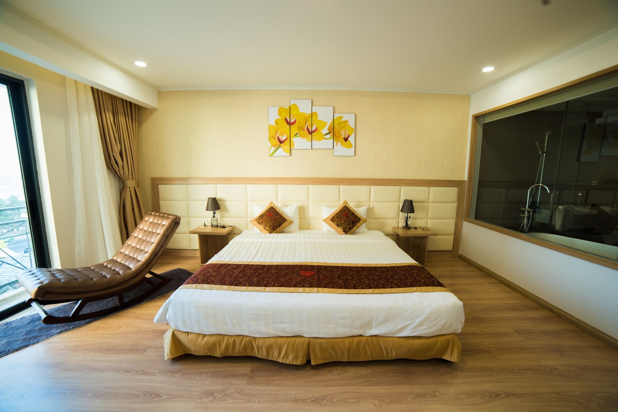 غرفة ديلوكس بسرير مزدوج بإطلالة على البحر بشرفة، Ruby Hotel 3/8