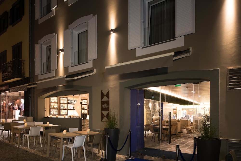 Casa Hintze Ribeiro 36/49