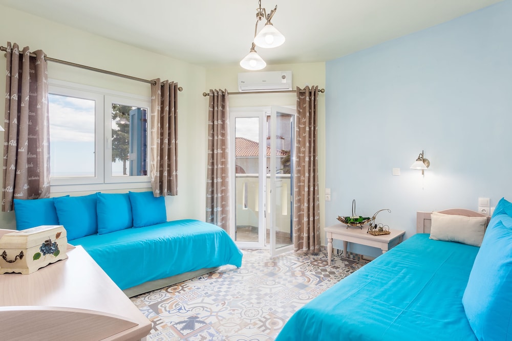 Stafylos Suites Boutique Hotel 28/50
