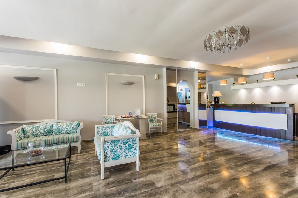 Silver Bay Hotel 48/62