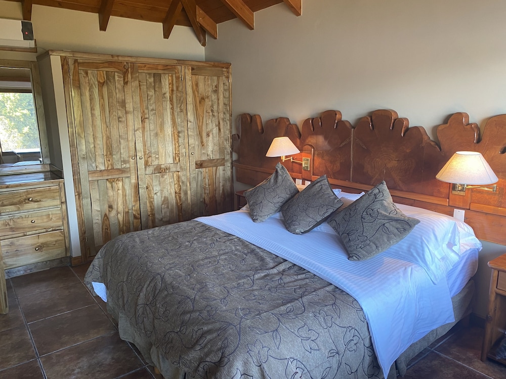 STANDARD, DOUBLE OR TWIN BED