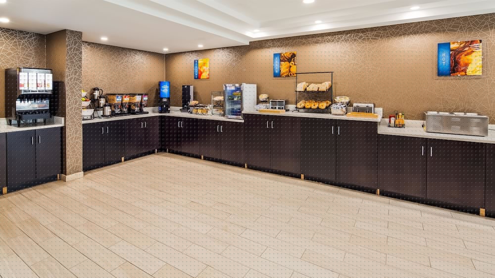 Chelmsford Inn Hotel 2/17