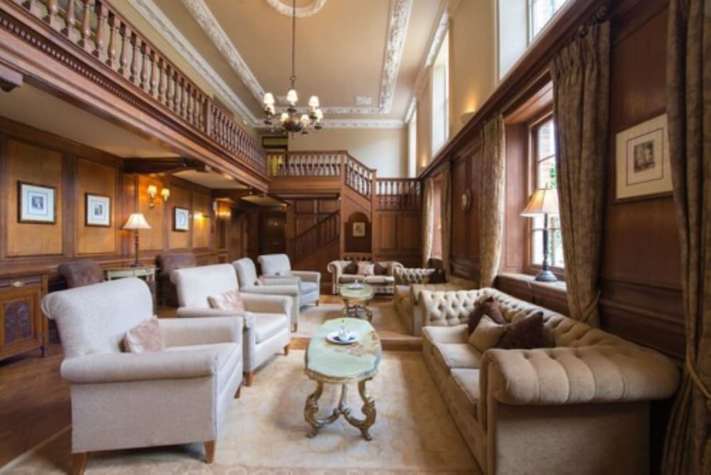 Bartley Lodge Hotel 51/58